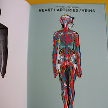 Last inn bildet i Galleri-visningsprogrammet, Anatomy: A cutaway look inside the human body

