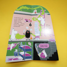 Last inn bildet i Galleri-visningsprogrammet, In the observatory Moomin shaped board book
