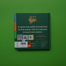 Last inn bildet i Galleri-visningsprogrammet, MiniTouch: Animals: touch-and-feel first words
