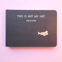 Last inn bildet i Galleri-visningsprogrammet, This Is Not My Hat
